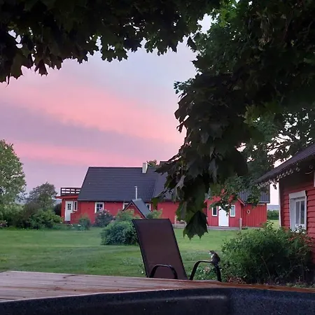 Little Red Sauna By The Sea * Leesi
